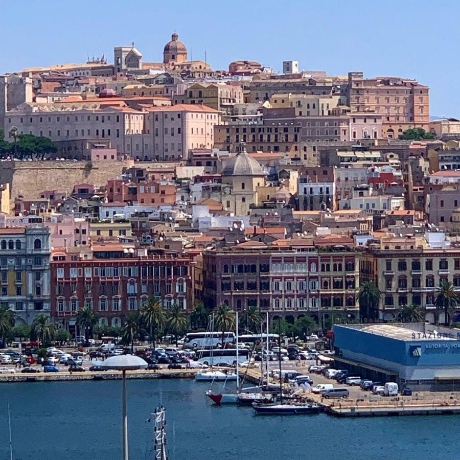 Suite Martini Al Castello Cagliari Exterior photo